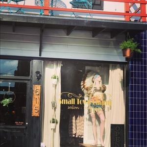 Meet your Posher, Rebecca